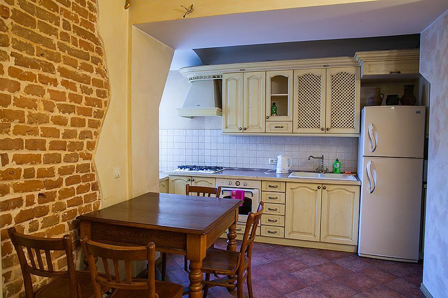 Historic Apartment Near Rynor Square 利沃夫 外观 照片